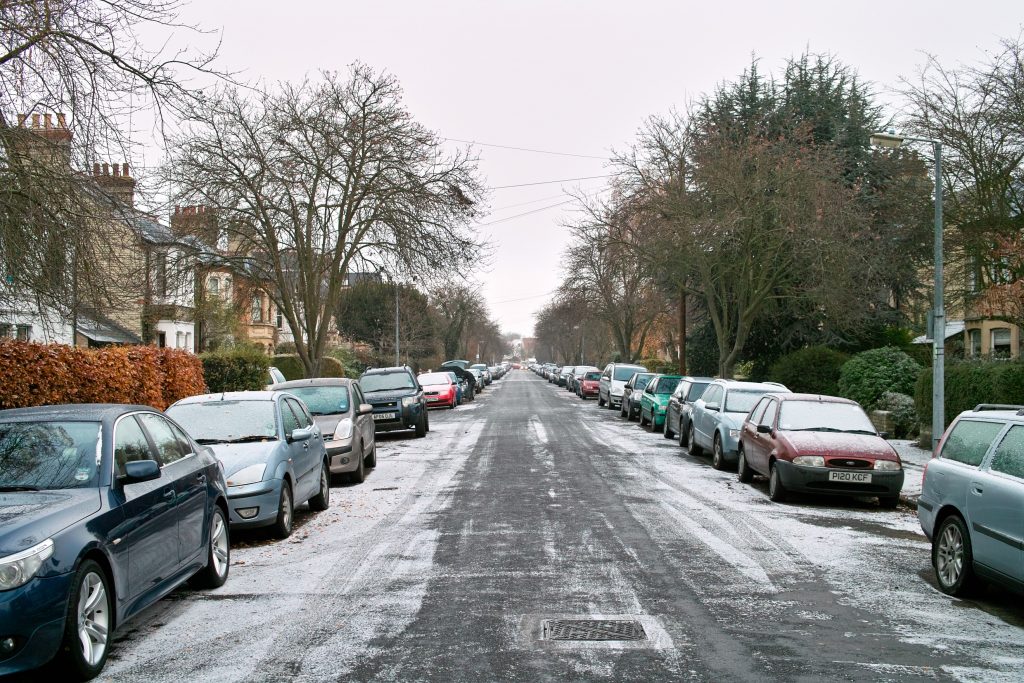 3240-light-snow-on-de-freville-avenue-cambridge